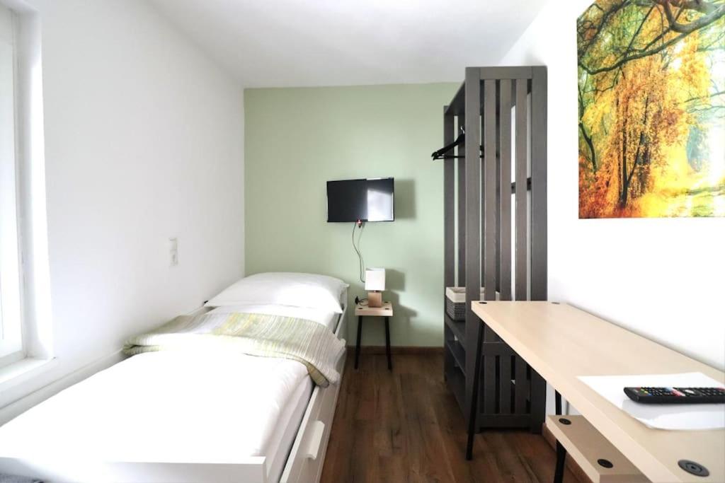 פלדקירש Schickes Zimmer Mit Top-Ausstattung In Idealer Lage מראה חיצוני תמונה